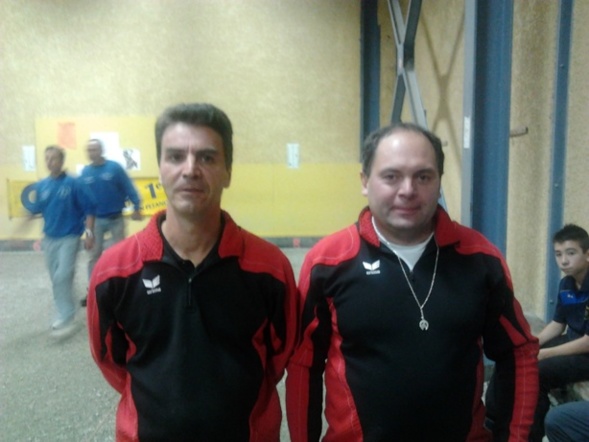 Ah Thierry, ce but qui a tant tremblé sur la dernière partie de poule !!! Ah Thierry, ce but qui a tant tremblé sur la dernière partie de poule !!!