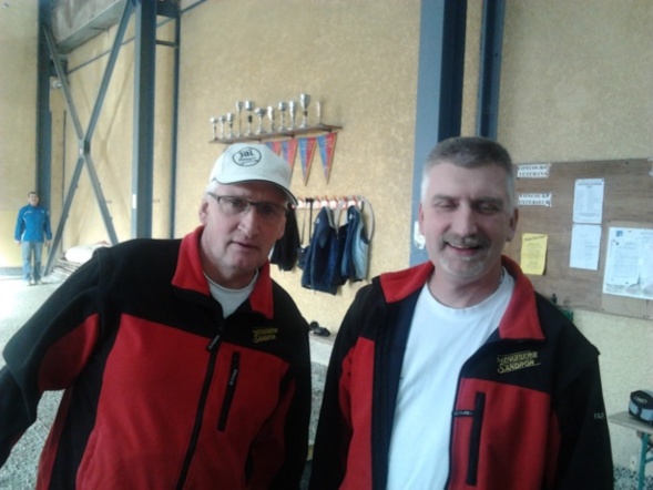 Pas souvent ensemble mais ca paie à BELLEVILLE !!!!!! Pas souvent ensemble mais ca paie à BELLEVILLE !!!!!!