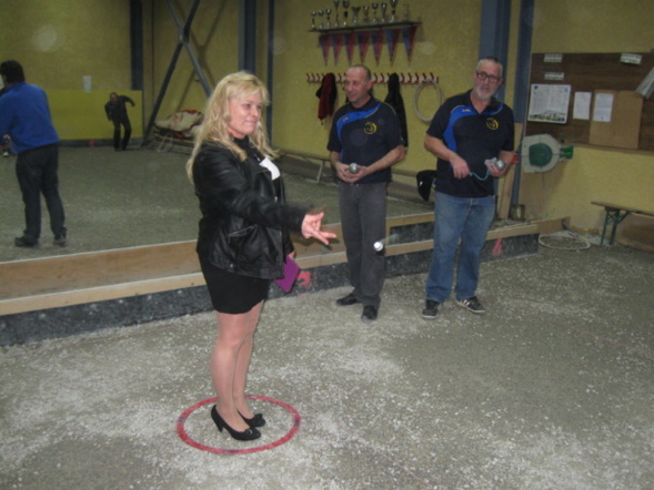 le jet du but de la finale par Mme LEBRETON le jet du but de la finale par Mme LEBRETON