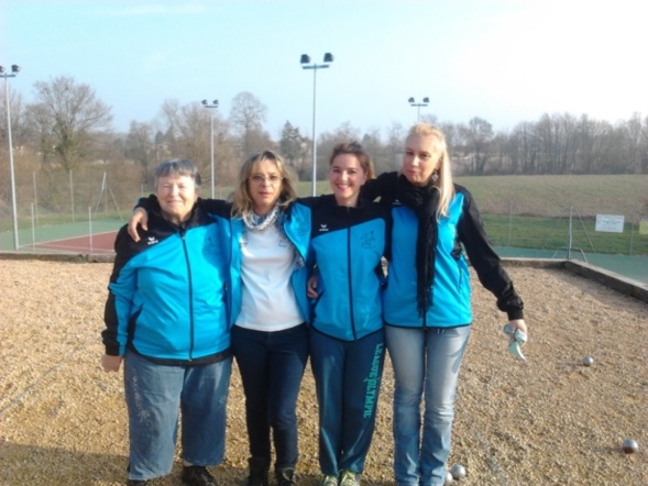 FAREINS 1 : Myriam est absente sur la photo ( seulement présente pour la 2ème journée l'après midi ) FAREINS 1 : Myriam est absente sur la photo ( seulement présente pour la 2ème journée l'après midi )