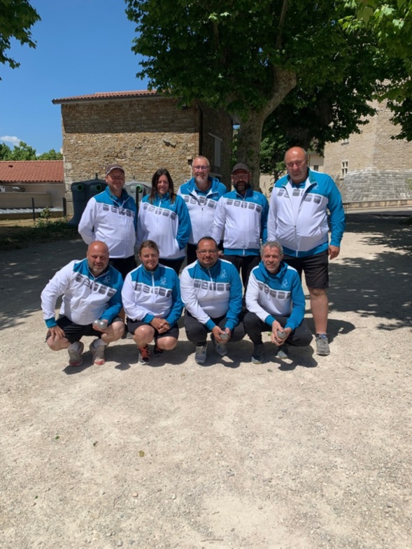 L'équipe Farinoise victorieuse L'équipe Farinoise victorieuse