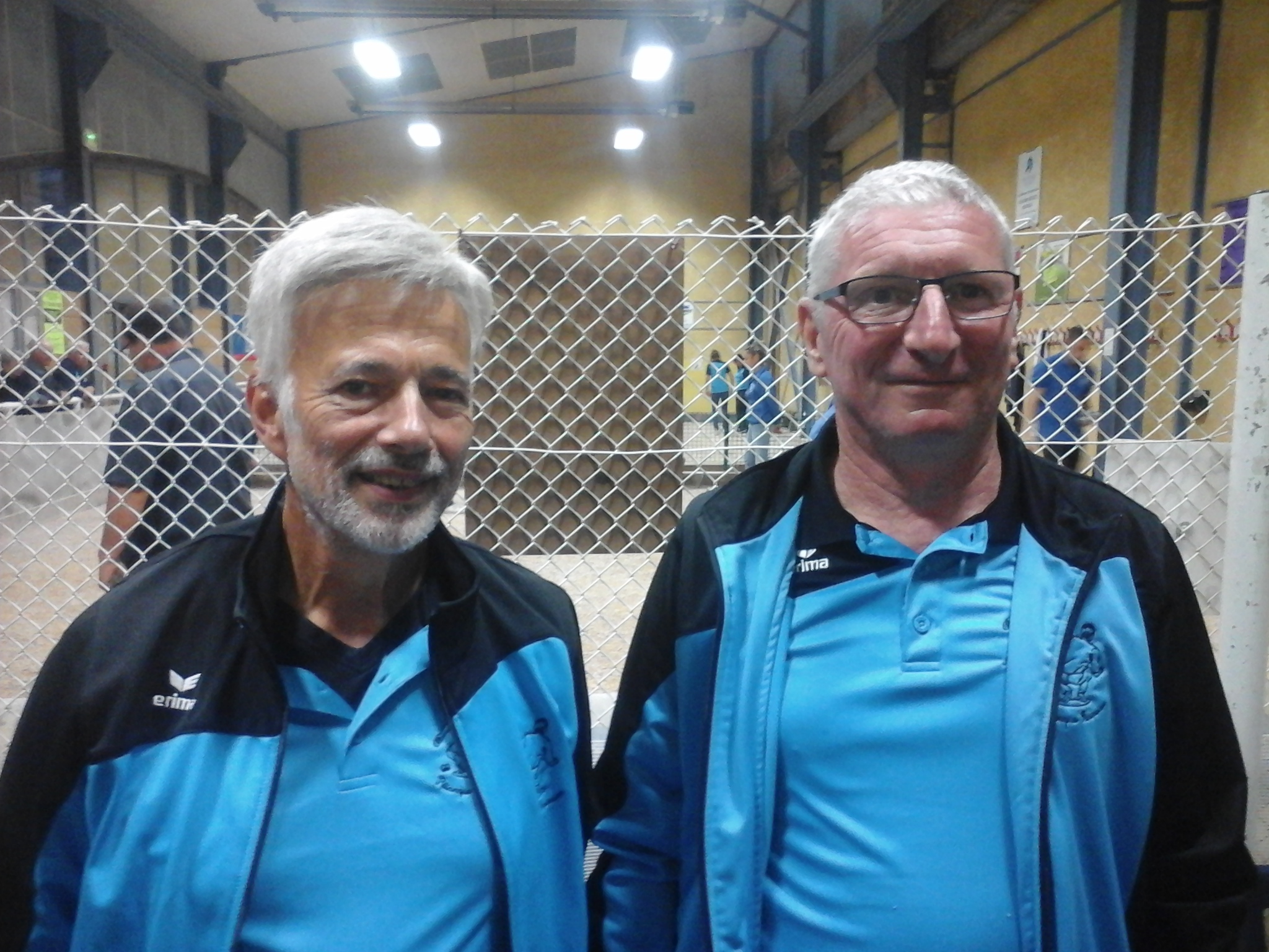 Comme l'a dit Marc, j'arrête les carreaux à l'entrainement et j'en garde pour les concours