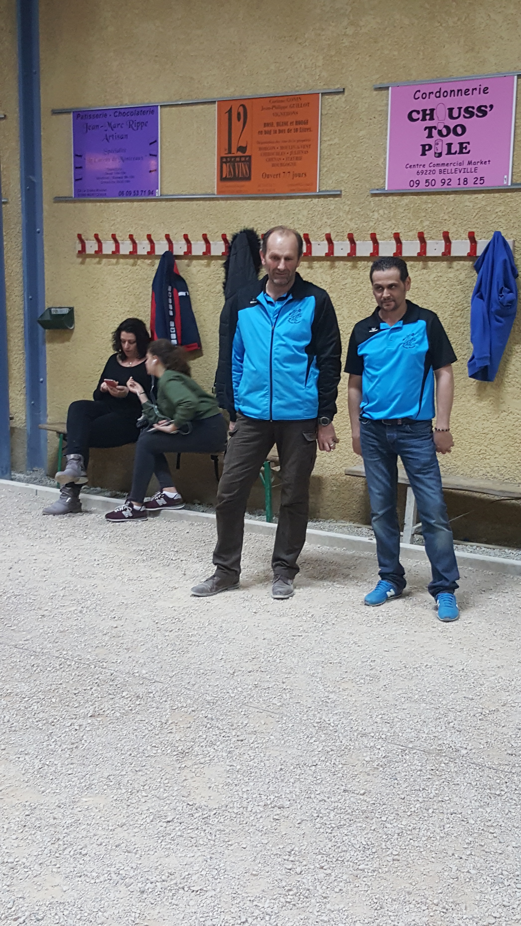 journée sans problème pour Carlos et Zico avec un kop de supporteurs totalement enthousisamé par la partie journée sans problème pour Carlos et Zico avec un kop de supporteurs totalement enthousisamé par la partie