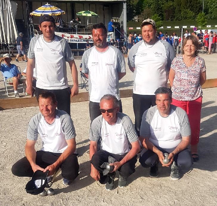 les vainqueurs debout les vainqueurs debout