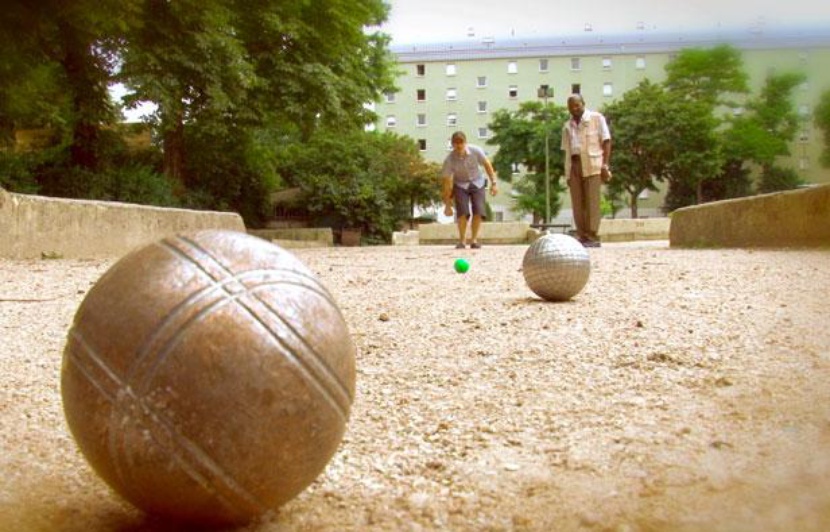 cliquez sur la photo pour connaitre la mésaventure d'un pétanqueur