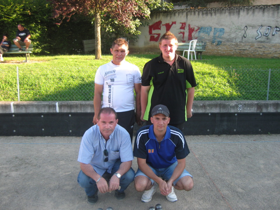 les 1/2 finalistes BUCHE / CAILLOT en haut, BILLARD / BRECHIGNAC en bas