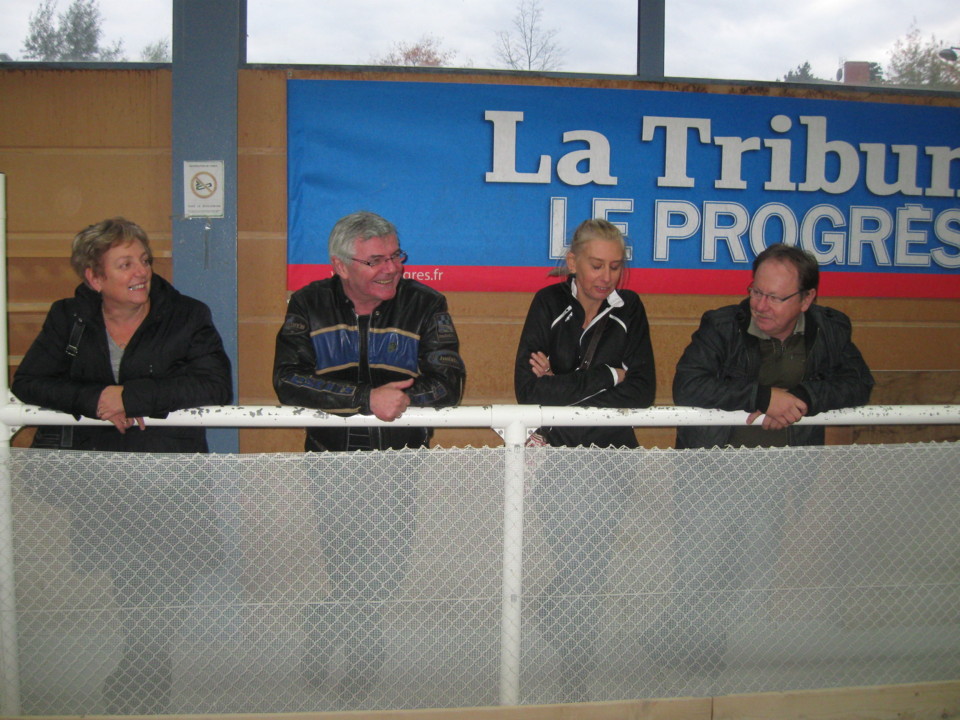 ET TOUTES CES PARTIES DEVANT UN KOP EN DELIRE ET TOUTES CES PARTIES DEVANT UN KOP EN DELIRE