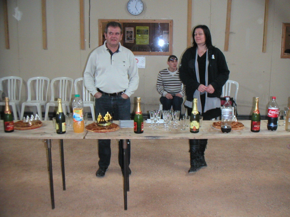 17h04 un coup oeil à droite, un coup au photographe, on peut commencer 17h04 un coup oeil à droite, un coup au photographe, on peut commencer