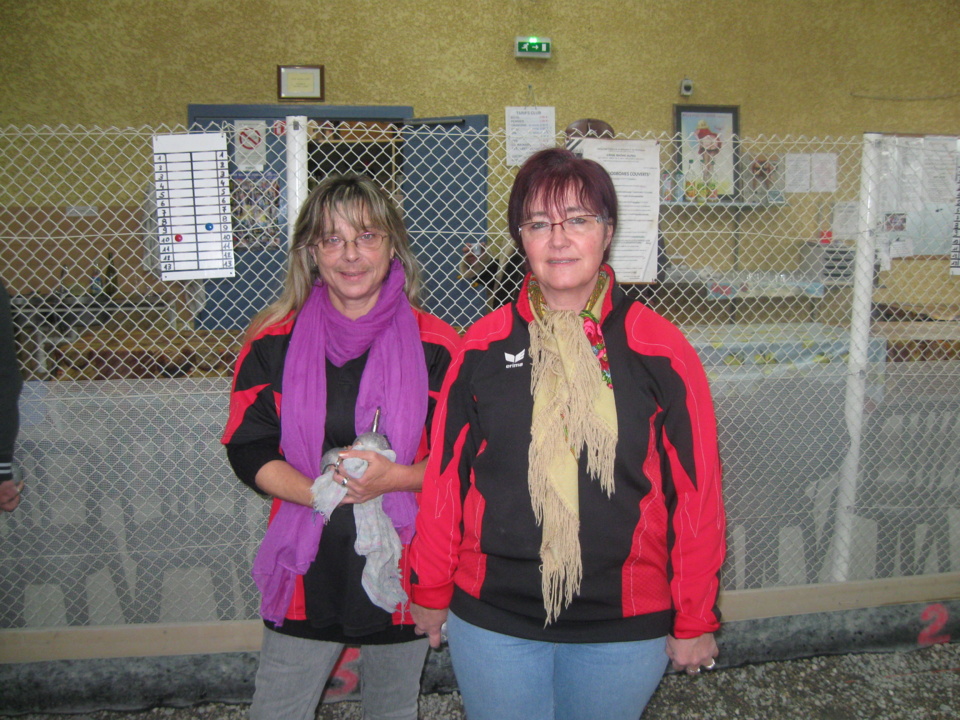 concours de foulards, mesdames ??????