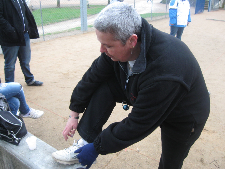 Problème technique pour Agnès TREUVEY qui atteindra malgré tout la finale. Problème technique pour Agnès TREUVEY qui atteindra malgré tout la finale.