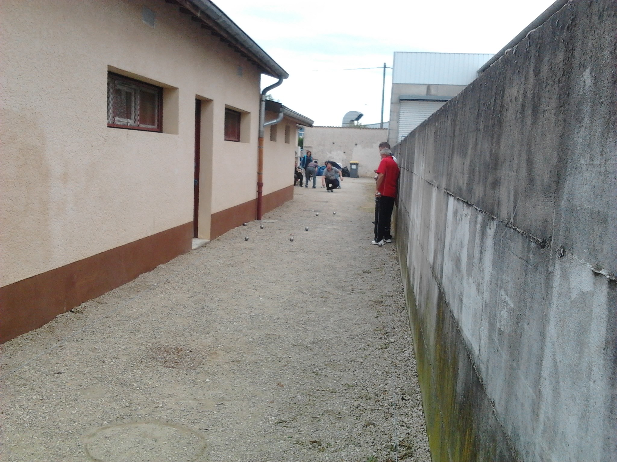 Drôle d'endroit pour des jeux de championnat de l'AIN !!!! Drôle d'endroit pour des jeux de championnat de l'AIN !!!!