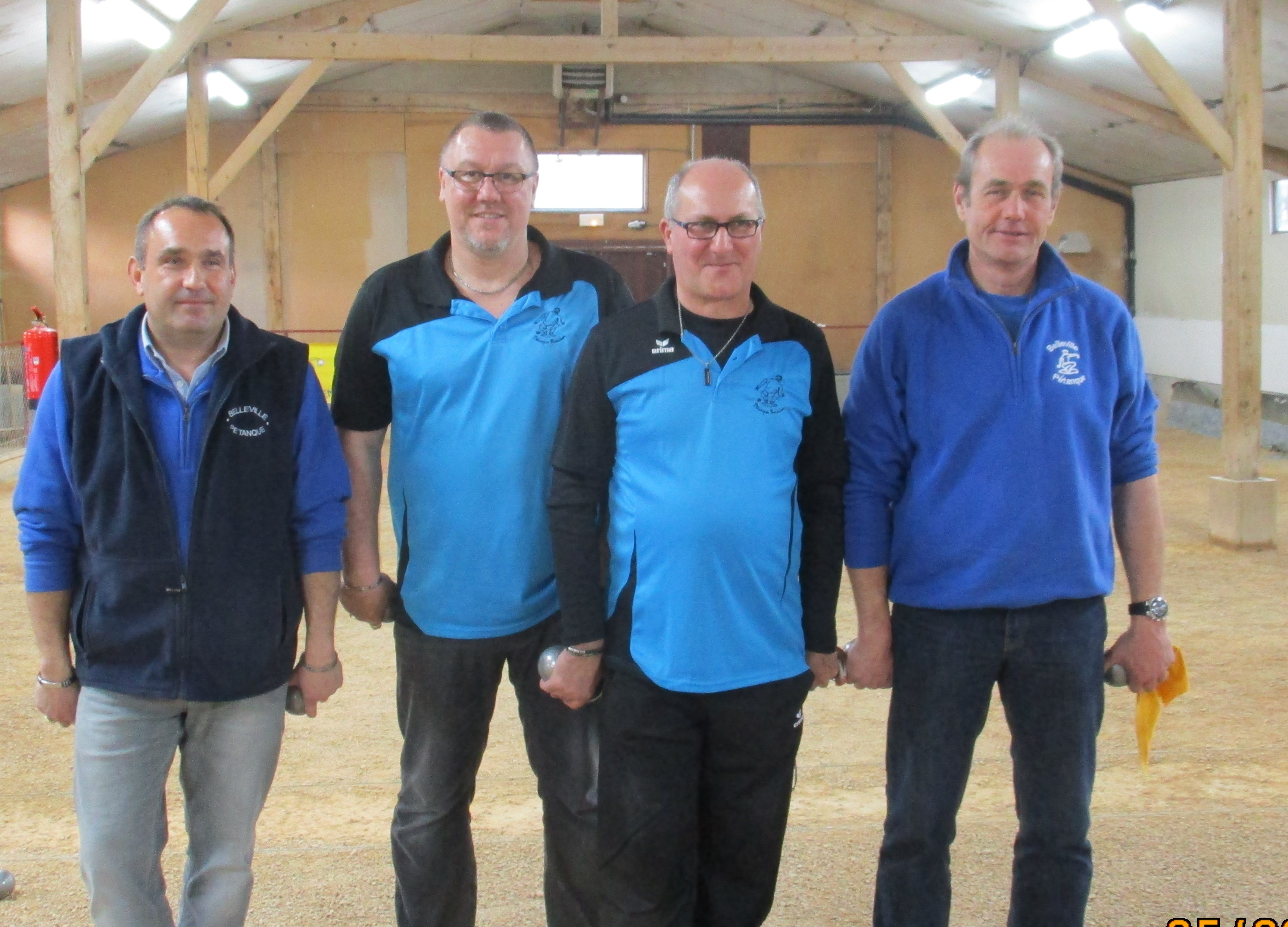 les finalistes du concours B avec les vainqueurs farinois au milieu les finalistes du concours B avec les vainqueurs farinois au milieu