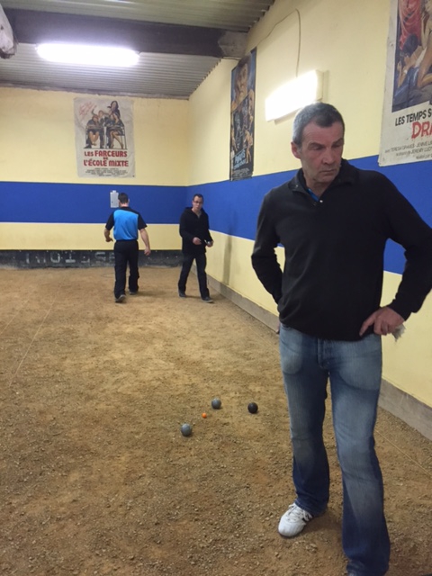 Mais ou sont mes boules !!!! Derrière toi Gilles :-) :-) :-) Mais ou sont mes boules !!!! Derrière toi Gilles :-) :-) :-)