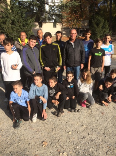 NOUVELLE PHOTO DE FAMILLE NOUVELLE PHOTO DE FAMILLE