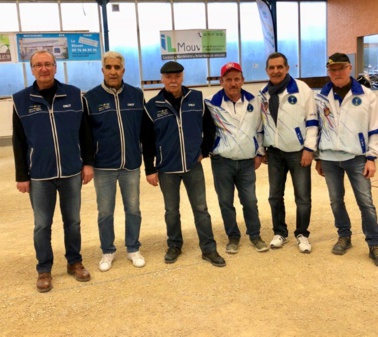 Charles INESTA, Bachir BENFERHAT et Francis MASSE avec l'équipe classée 2ème... Charles INESTA, Bachir BENFERHAT et Francis MASSE avec l'équipe classée 2ème...