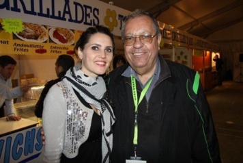 Notre Président en bonne compagnie avec Julie JOURDAN lors de la GAP FOIRE EXPO Notre Président en bonne compagnie avec Julie JOURDAN lors de la GAP FOIRE EXPO