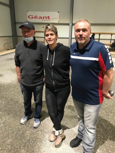 équipe n°28 : COMBE Guy - DEVEZEAUD Suzy - DEVEZEAUD Fabien équipe n°28 : COMBE Guy - DEVEZEAUD Suzy - DEVEZEAUD Fabien