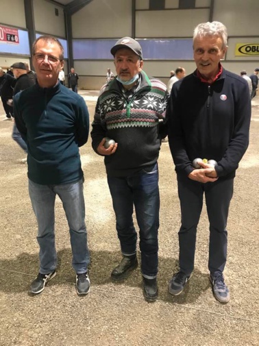 Equipe n° 15 : LESEC Luc - SAUNIER Gilles - POURROY Robert vainqueur su concours A