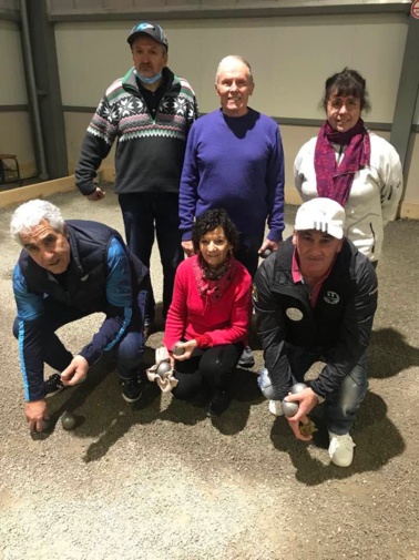 Les deux équipes finalistes du concours A Les deux équipes finalistes du concours A