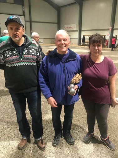 vainqueurs concours A : équipe n°07 : SAUNIER Gilles - SAUNIER Georges - SAUNIER Marie-Claire vainqueurs concours A : équipe n°07 : SAUNIER Gilles - SAUNIER Georges - SAUNIER Marie-Claire