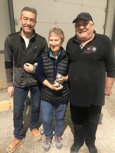 finalistes concours B : équipe n°15 : DEBRUGES Olivier - CHAUFFARD Aleth - BOSNJIAK Sdravko finalistes concours B : équipe n°15 : DEBRUGES Olivier - CHAUFFARD Aleth - BOSNJIAK Sdravko