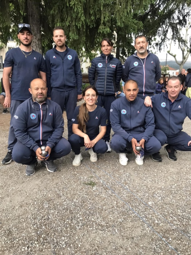 L'équipe du CERCLE SPORT GAP Victorieuse