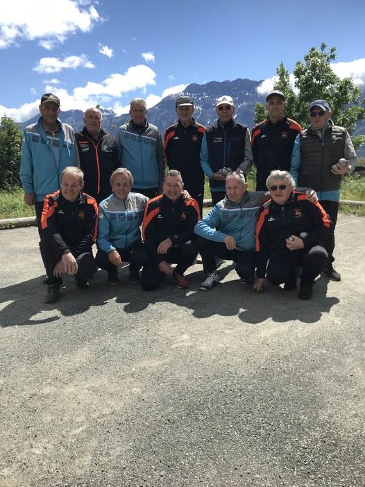 LES 2 EQUIPES  DES 3 VALLEES ET DU GAPHA2 EN FAMILLE