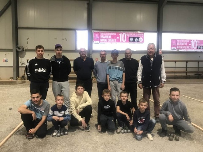 INITIATION A LA PETANQUE - ECOLE DES JEUNES ce SAMEDI 24 MAI 2025 ..
