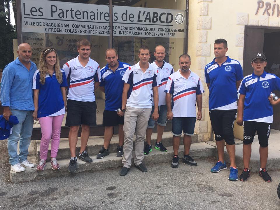 LES CHAMPIONS... LES CHAMPIONS...