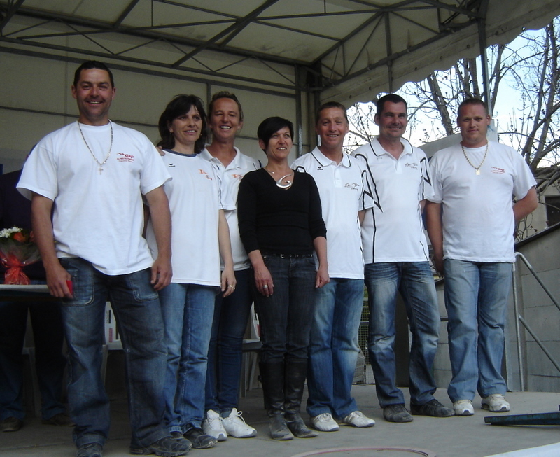 Sur le podium vainqueurs et finalistes avec Laurette, Présidence de Briançon Serre Chevallier Sur le podium vainqueurs et finalistes avec Laurette, Présidence de Briançon Serre Chevallier