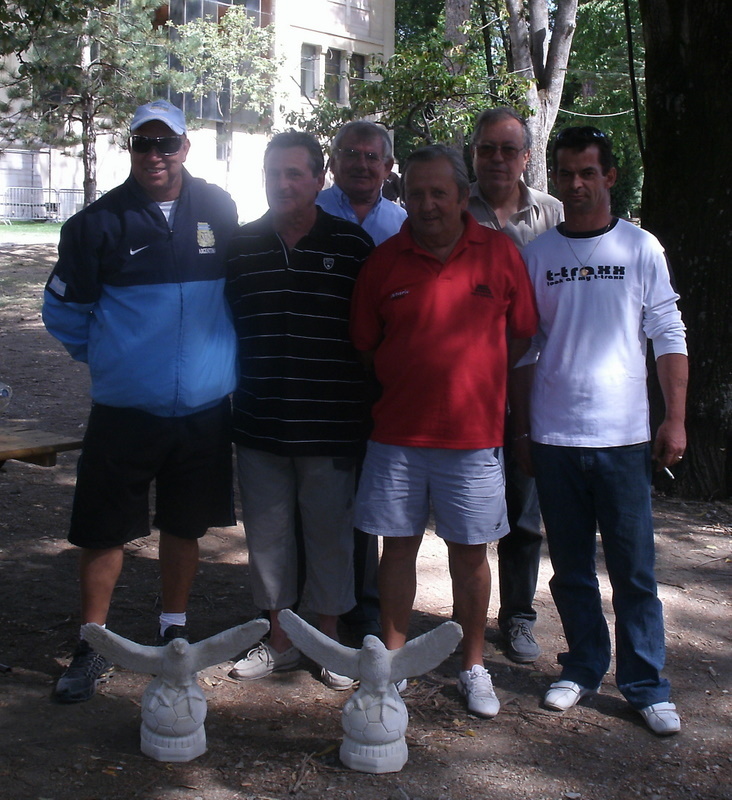 Les finalistes : Nestor, Pierrot, Alain et Joseph accompagné de Jean Provensal Les finalistes : Nestor, Pierrot, Alain et Joseph accompagné de Jean Provensal