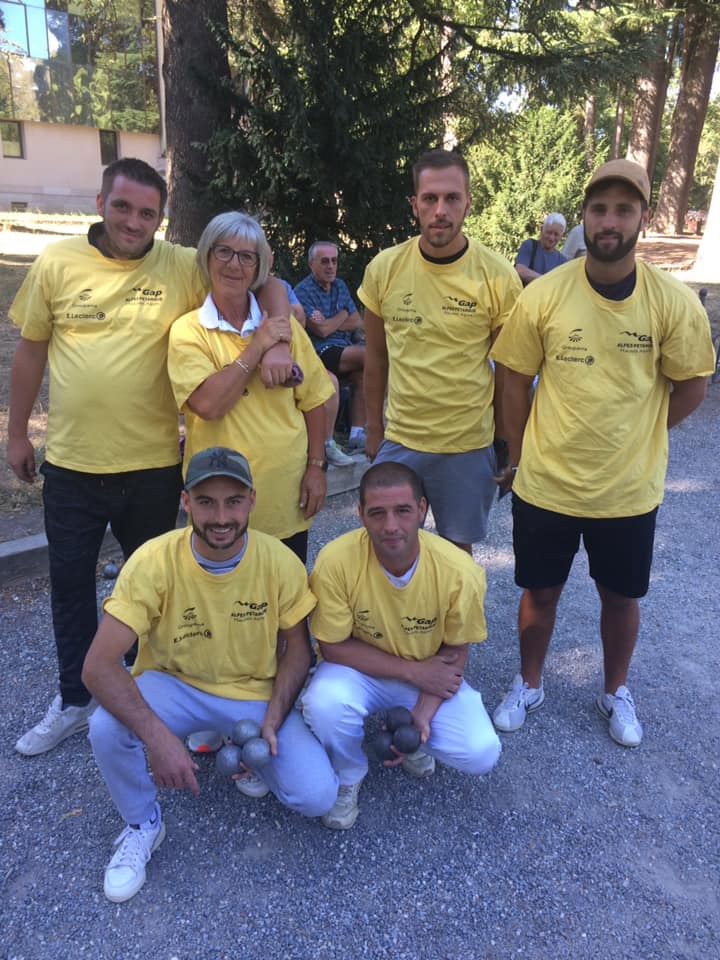 l'équipe qualifiée pour la finale l'équipe qualifiée pour la finale