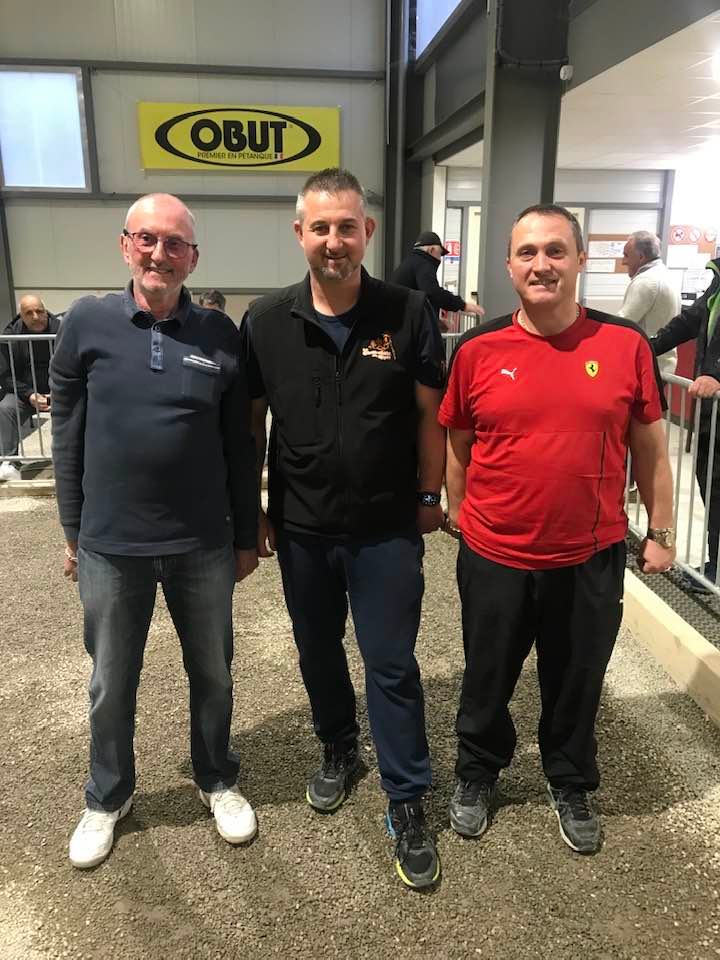 Notre traiteur Sébastien avec son père Jean-Pierre et benoit Notre traiteur Sébastien avec son père Jean-Pierre et benoit