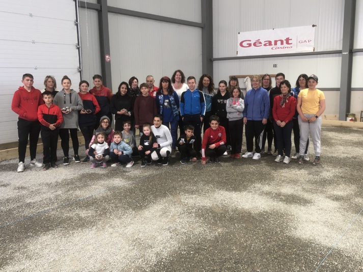 TOUS LES PARTICIPANTS REUNIS TOUS LES PARTICIPANTS REUNIS