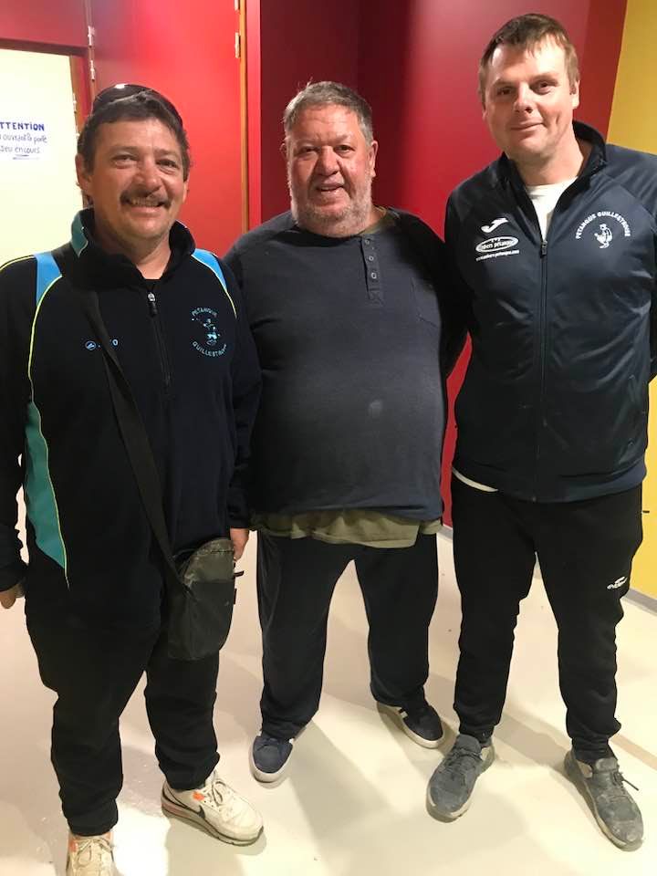 EQUIPE SUPER SYMPATHIQUE : NAPOLEONE Paul - MESIANO Bruno et Bastien DUJARDIN EQUIPE SUPER SYMPATHIQUE : NAPOLEONE Paul - MESIANO Bruno et Bastien DUJARDIN