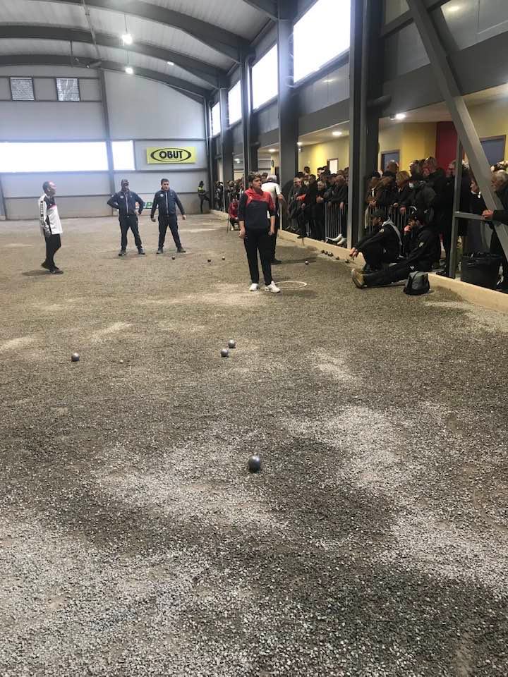 Beaucoup de monde pour supporter tous nos champions .. Beaucoup de monde pour supporter tous nos champions ..