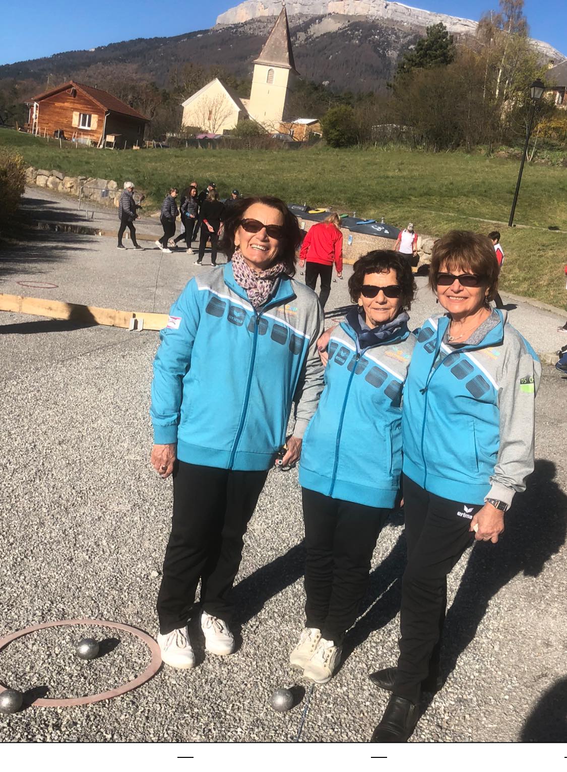 Notre équipe demi-finaliste : PISTONO Maryse- MANENTI Ghislaine et Hélène LAGIER