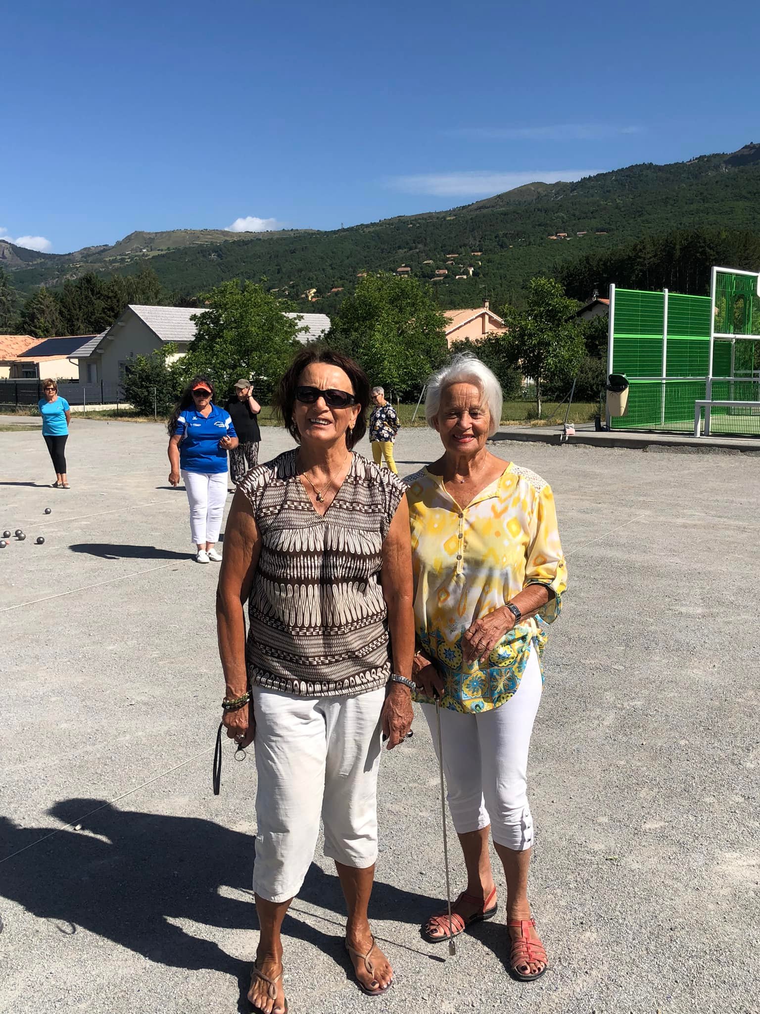 MARYSE et ROLANDE MARYSE et ROLANDE