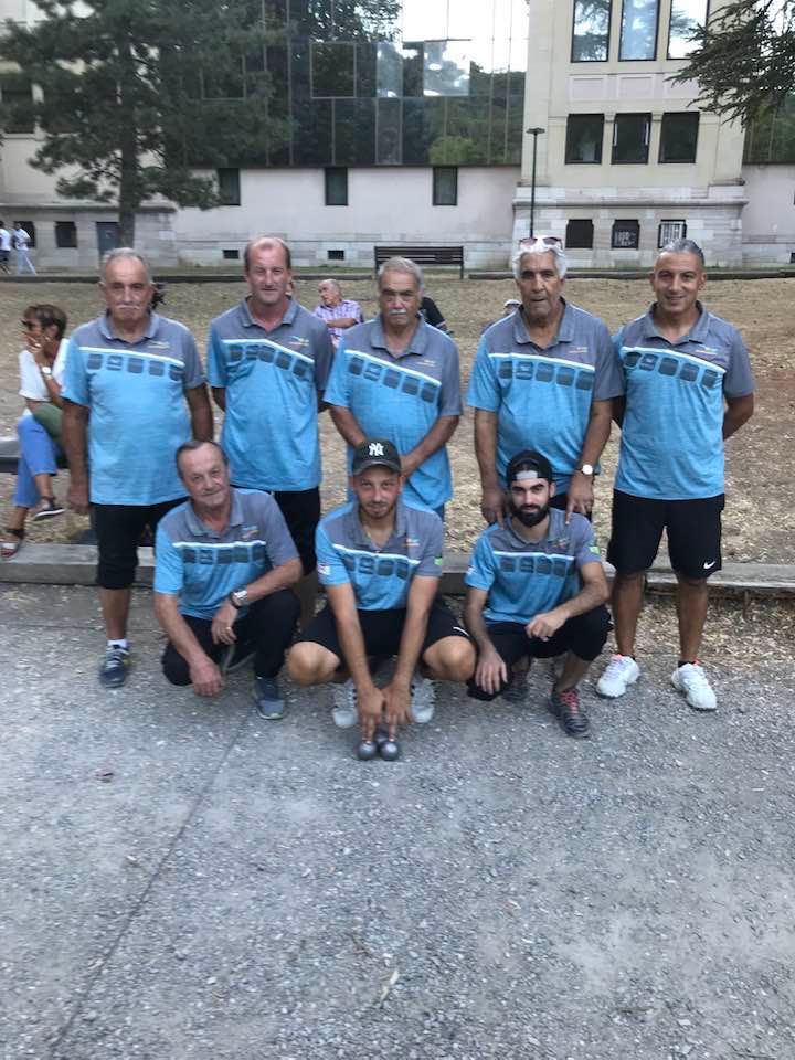 L'EQUIPE QUI S'EST INCLINEE EN MORT SUBITE L'EQUIPE QUI S'EST INCLINEE EN MORT SUBITE