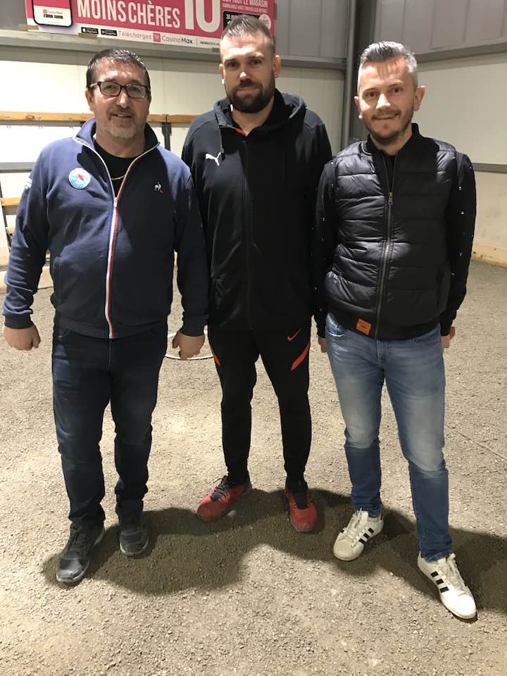 CONCOURS PETANQUE TRIPLETTE FORMEE DU VENDREDI 23 DECEMBRE 2022- COUPE DE NOEL- CONCOURS PETANQUE TRIPLETTE FORMEE DU VENDREDI 23 DECEMBRE 2022- COUPE DE NOEL-