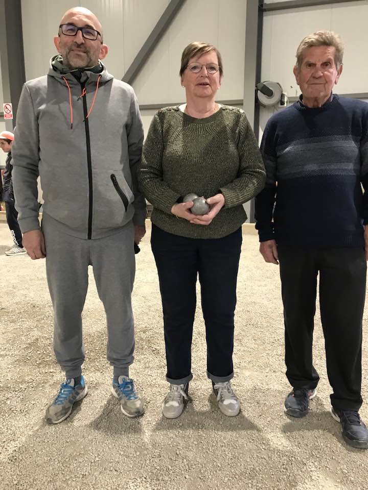 Les finalistes : Jocelyn MATHIEU- Marie-Therese COMBE- Claude GHIGONETTO Les finalistes : Jocelyn MATHIEU- Marie-Therese COMBE- Claude GHIGONETTO