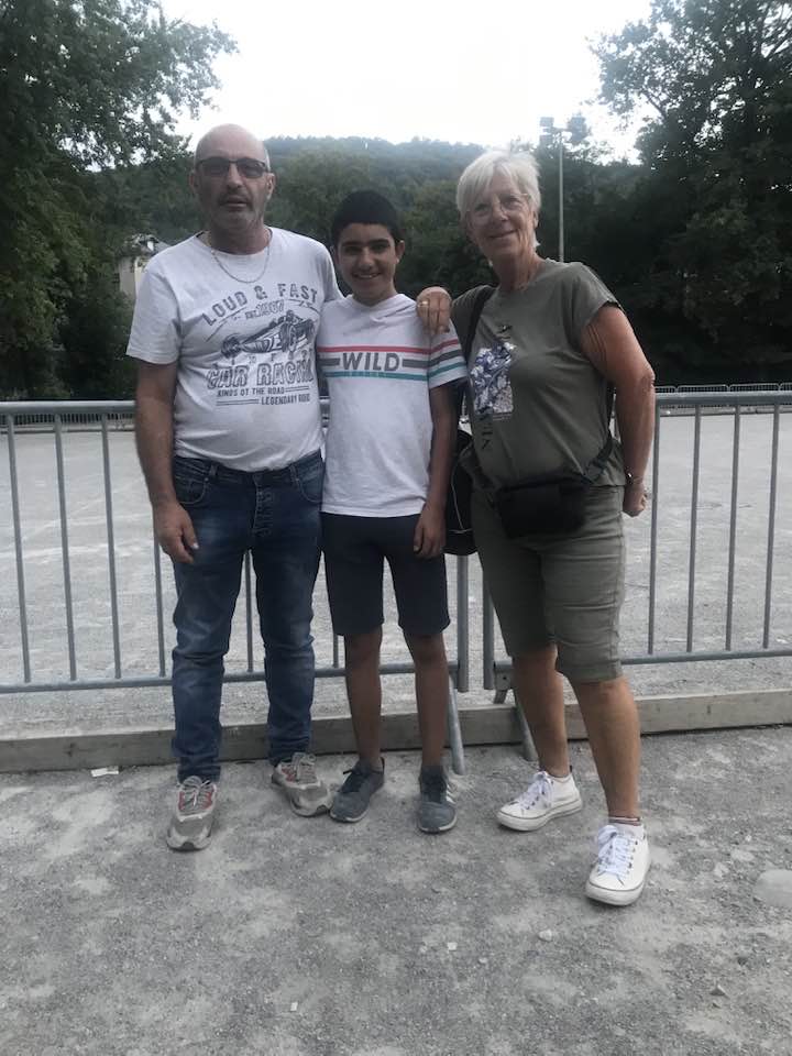 Jeff, Giovanni et Martine qui terminent 4ème .. Jeff, Giovanni et Martine qui terminent 4ème ..