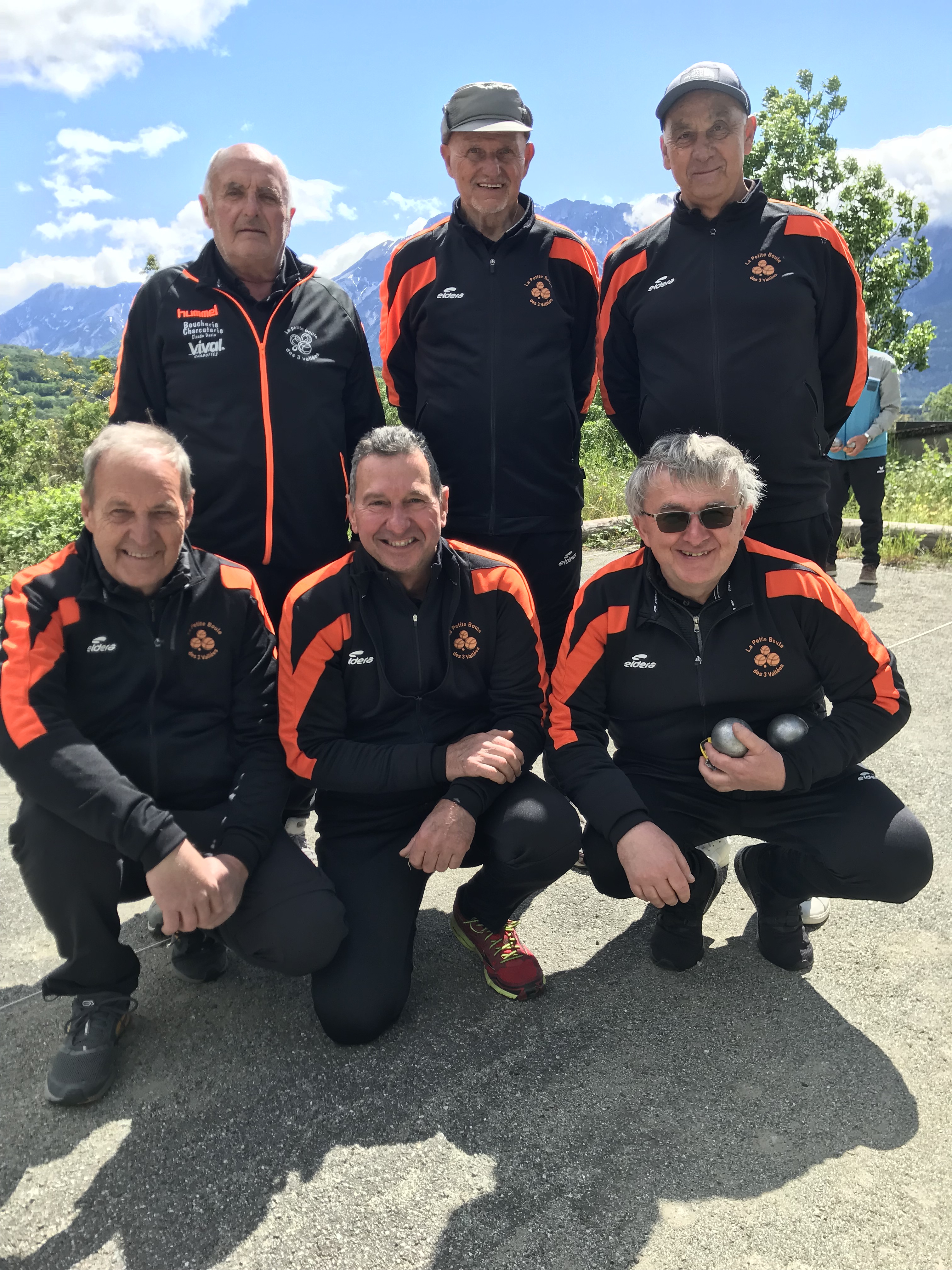 L'équipe des 3 vallées emmenée par son maitre-ouvrier Jean-Marie GALVIN