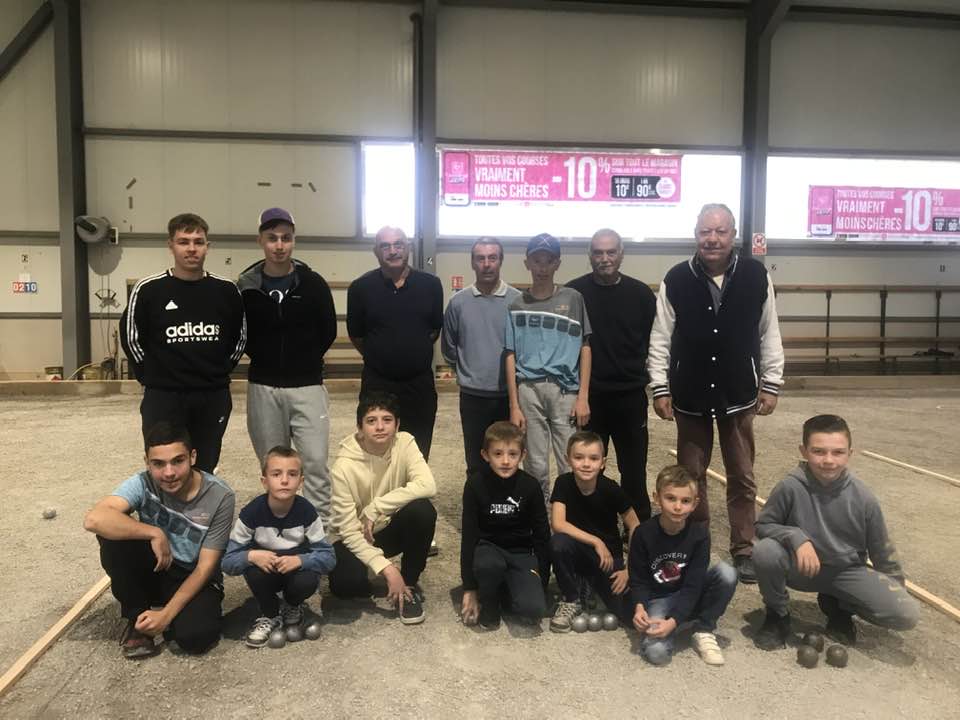 INITIATION A LA PETANQUE - ECOLE DES JEUNES ce SAMEDI 24 MAI 2025 ..