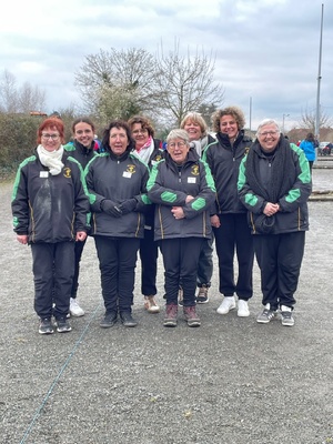 EQUIPE FEMININE D2 GrB EQUIPE FEMININE D2 GrB