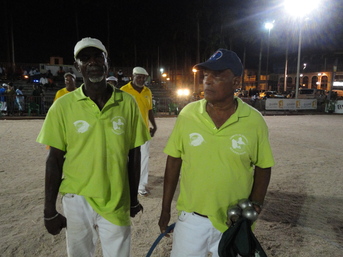 L'équipe de Michel LAUGIER de la Guadeloupe, championne Antilles-Guyane 2011 en doublette