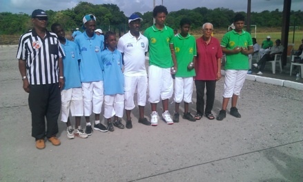 les jeunes pousses de Madinina en bleu et de Gwada en vert aux Championnats de Ligue 2014 de Sinnamary