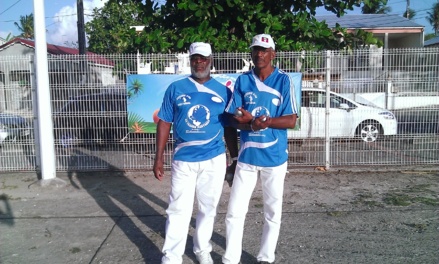 CHAMPIONS en Vétérans!Un tout premier titre pour la Doublette THERESINE Charles (àgauche) et GEOFFROY Richard (à droite)