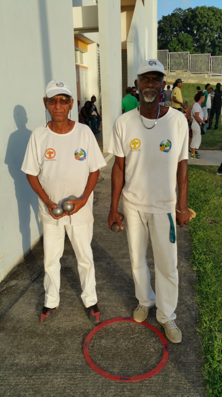 Champions en Doublettes VÉTÉRANS 2016 Champions en Doublettes VÉTÉRANS 2016