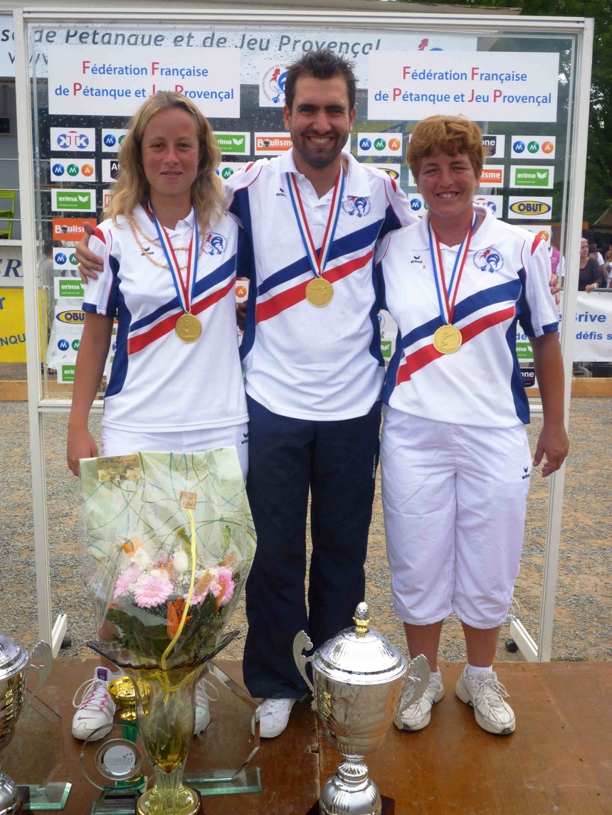SEVILLA Champion de FRANCE et  La Doublette D'ISIDORO-VIREBAYE Championnes de FRANCE 2011